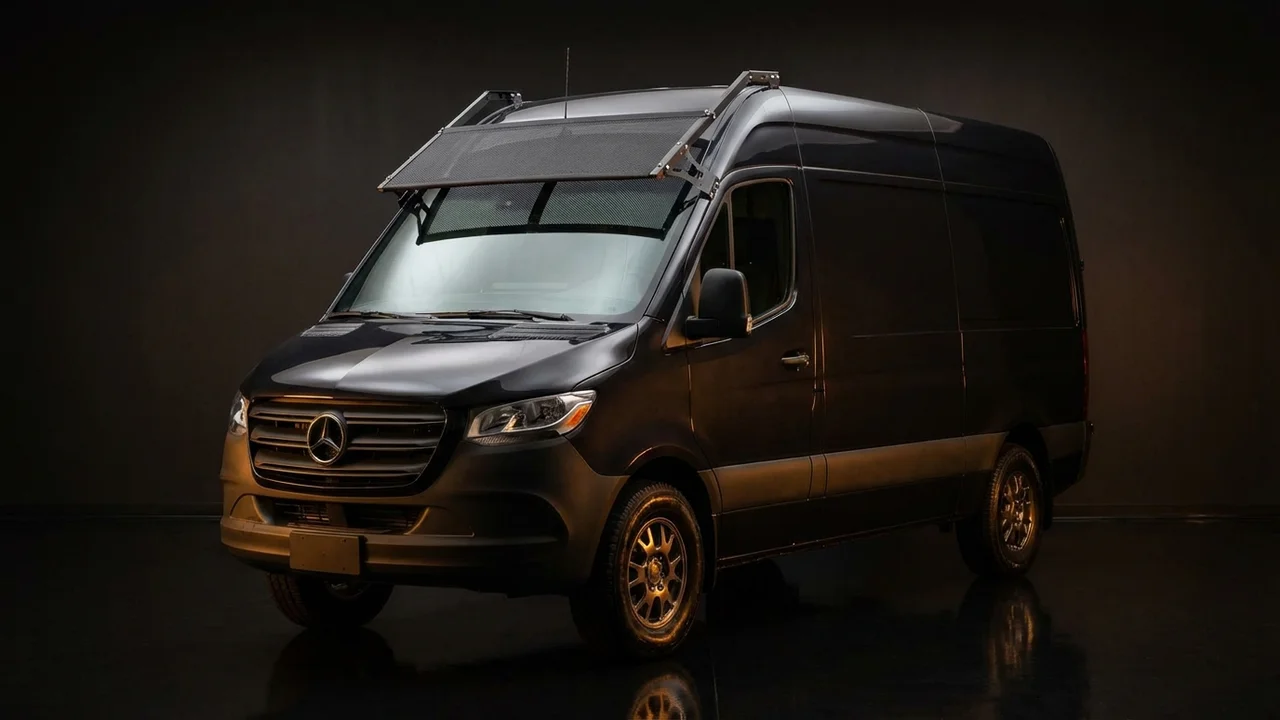 Freightliner Sprinter 4500 Car Windscreen Sunvisor - 4500