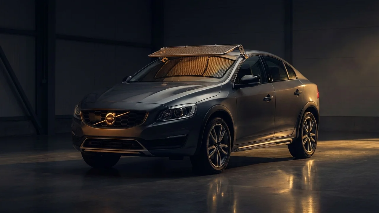 Volvo S60 Cross Country Car Windscreen Sunvisor - 1